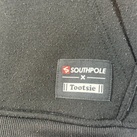 Southpole x Tootsie Roll Hoodie Black Graphic Pullover Sweatshirt - Picture 4 of 7